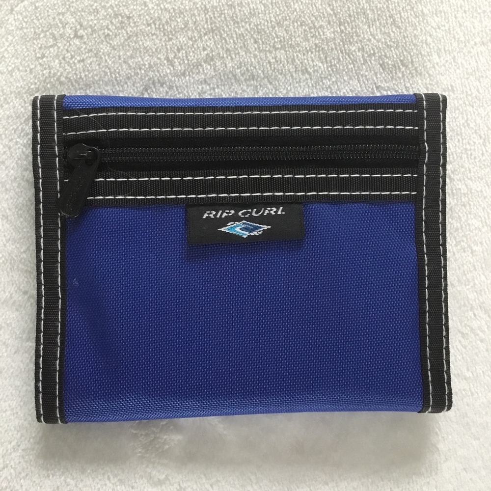 ๐ blue Rip Curl 90โs Velcro wallet - Picture 3 of 5